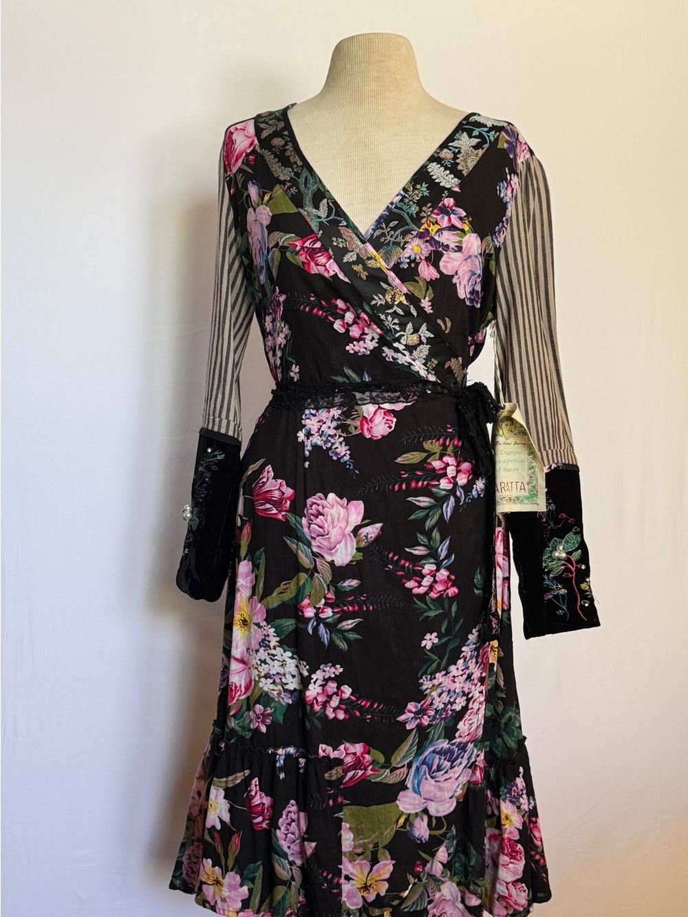 Aratta Velvet Cuff Floral Wrap Dress, #DarkAcademia,#Fairycore, #Whimsigoth, NWT